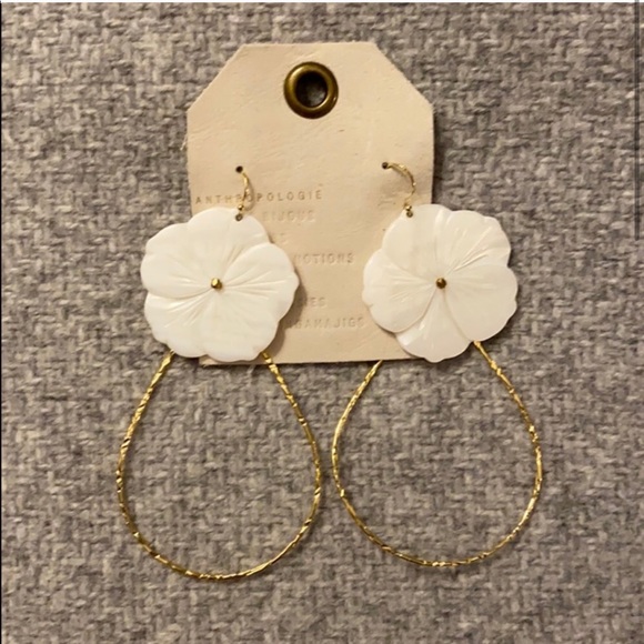 Anthropologie Jewelry - new || Gold & Mother of Pearl Flower Earrings